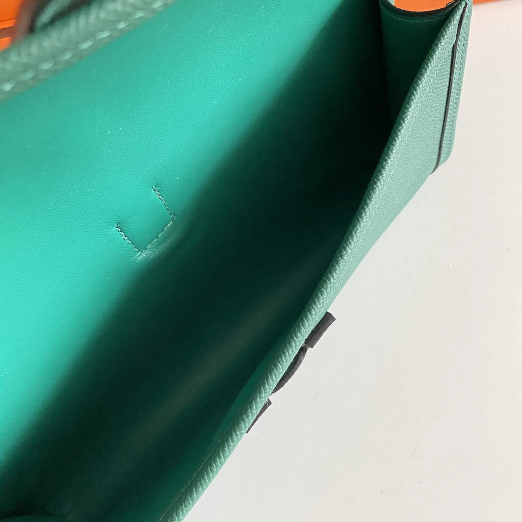 Hermes Jige 29 Wallet Clutch In Epsom Leather Green