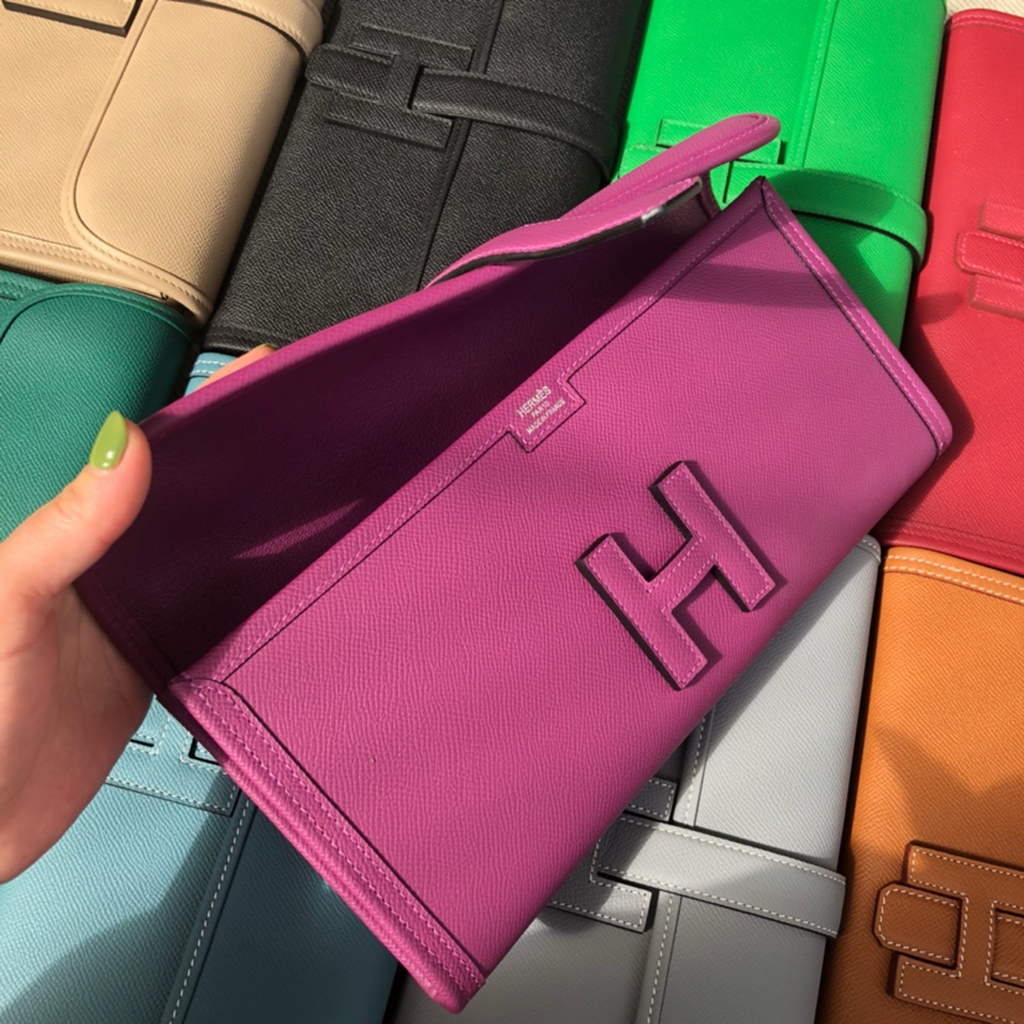 Hermes Jige 29 Wallet Clutch In Epsom Leather Purple