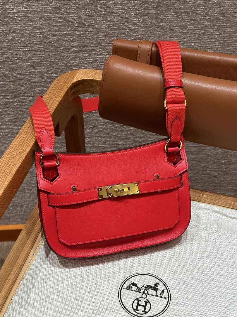 Hermes Jypsiere mini bag Red Swift Leather Gold H25606