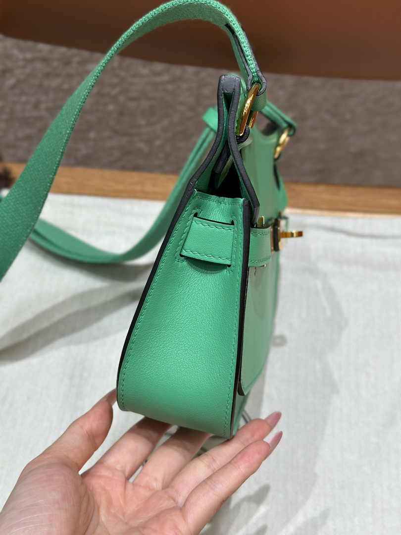 Hermes Jypsiere mini bag Green Swift Leather Gold H25610