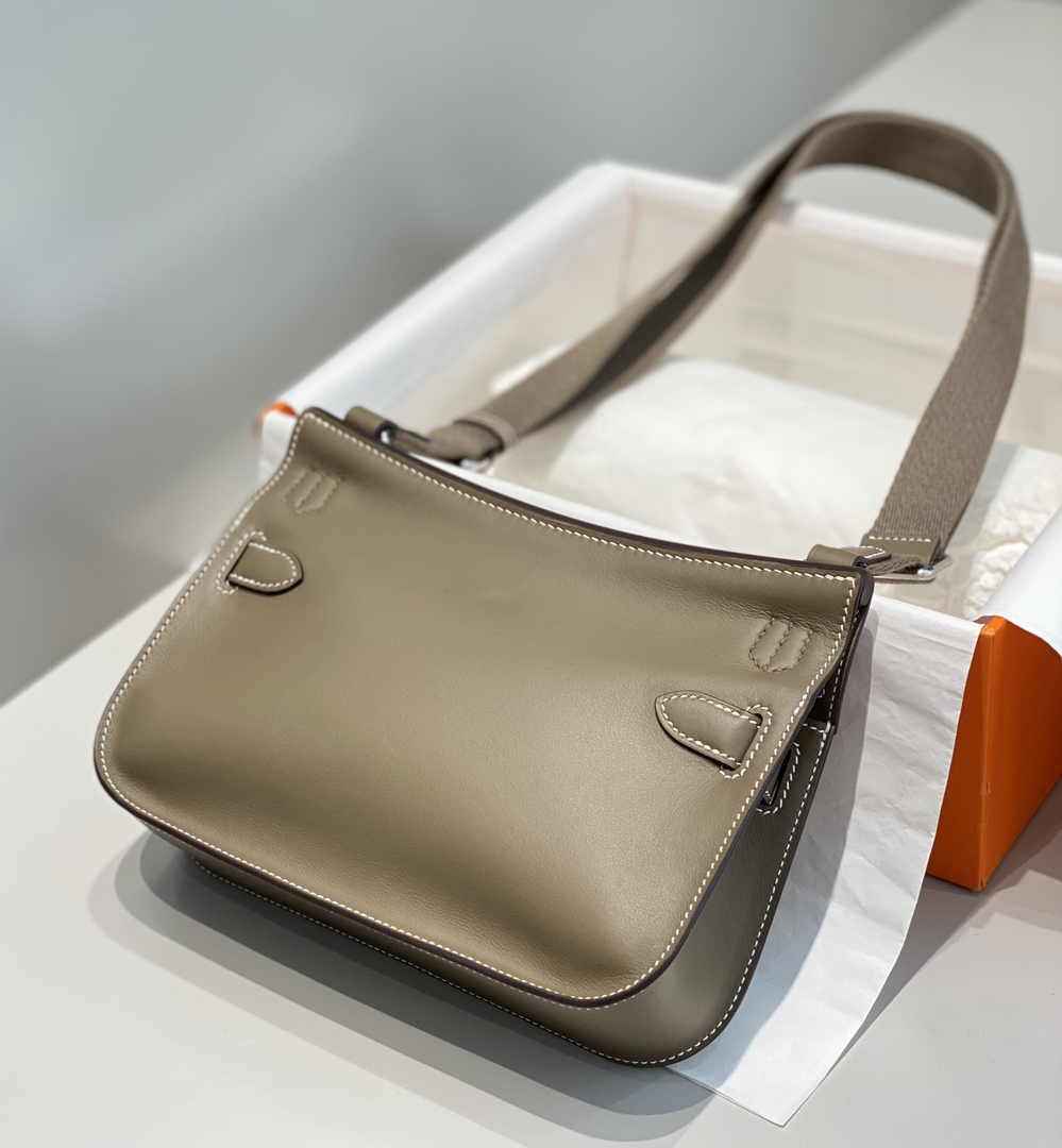 Hermes Jypsiere mini bag Gray Swift Leather Silver H25601