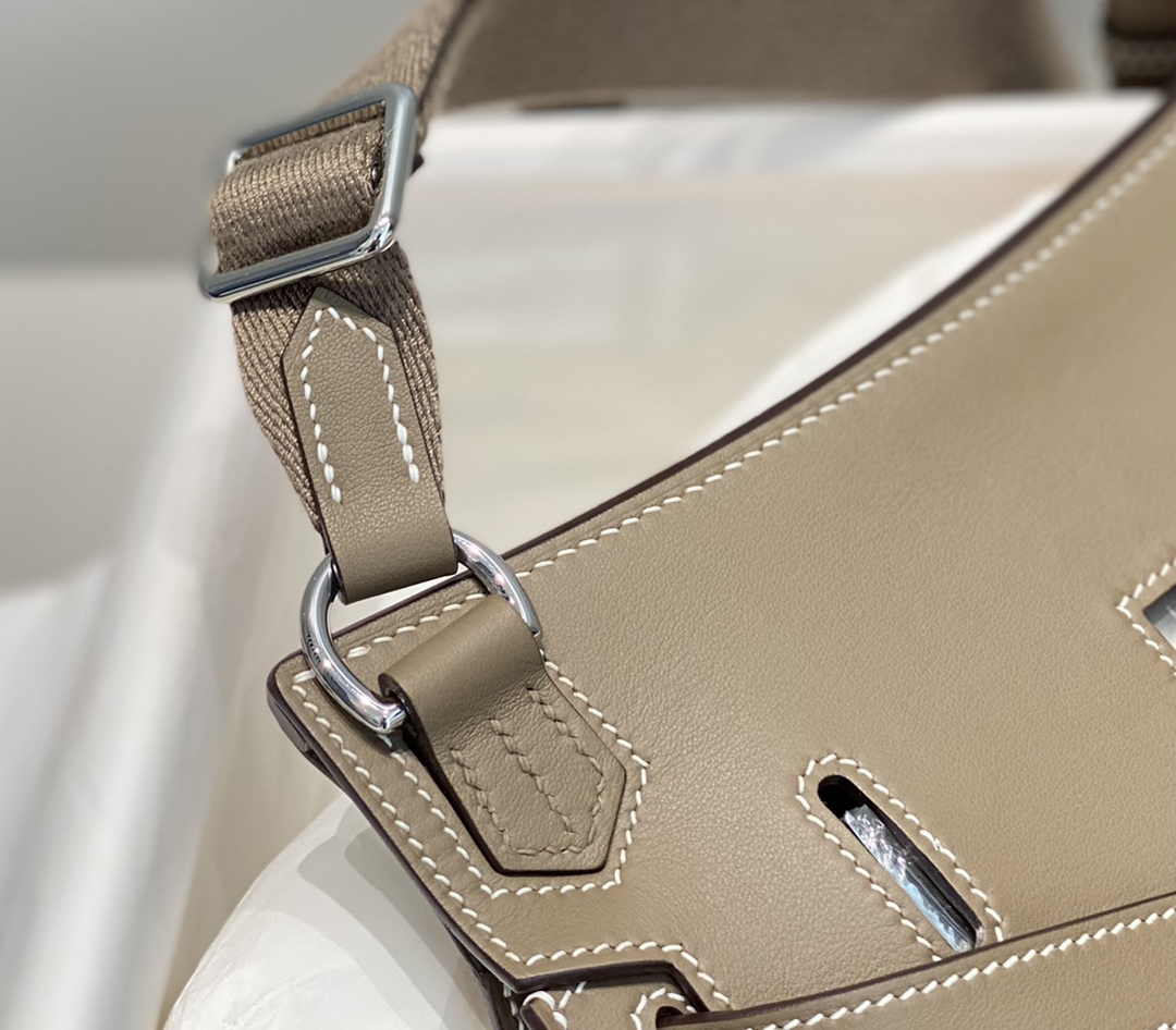 Hermes Jypsiere mini bag Gray Swift Leather Silver H25601