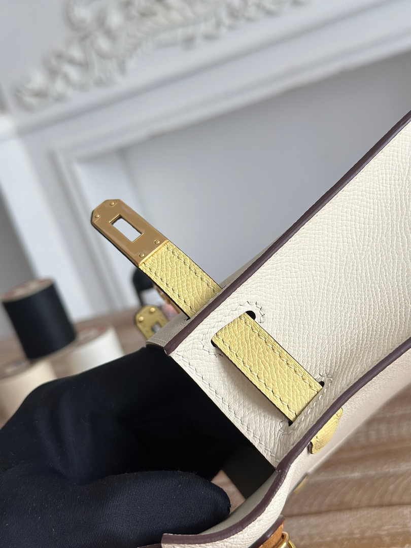 Hermes Kelly Bag 19 Beige Tan Epsom Leather Gold H82301