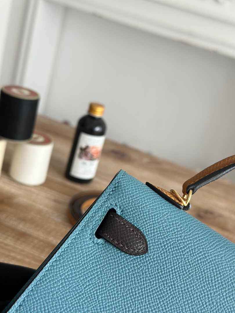 Hermes Kelly Bag 19 Blue Epsom Leather Gold H82310