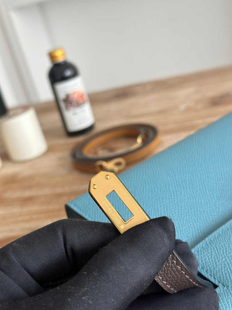 Hermes Kelly Bag 19 Blue Epsom Leather Gold H82310