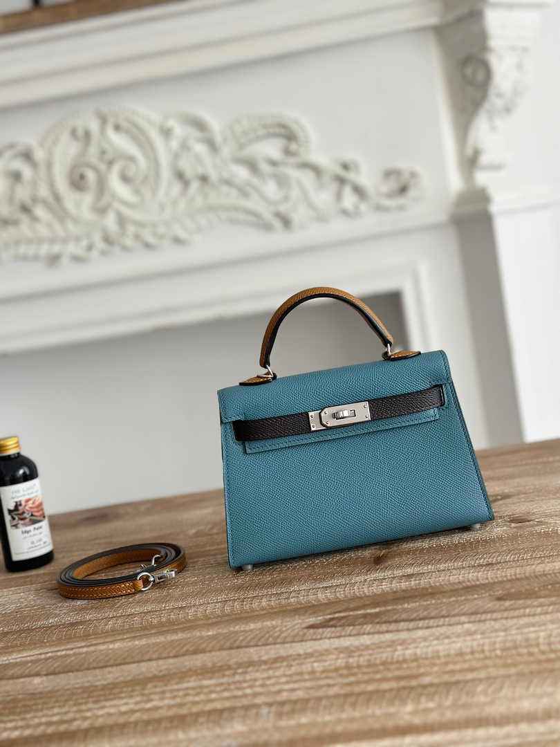 Hermes Kelly Bag 19 Blue Epsom Leather Silver H82311