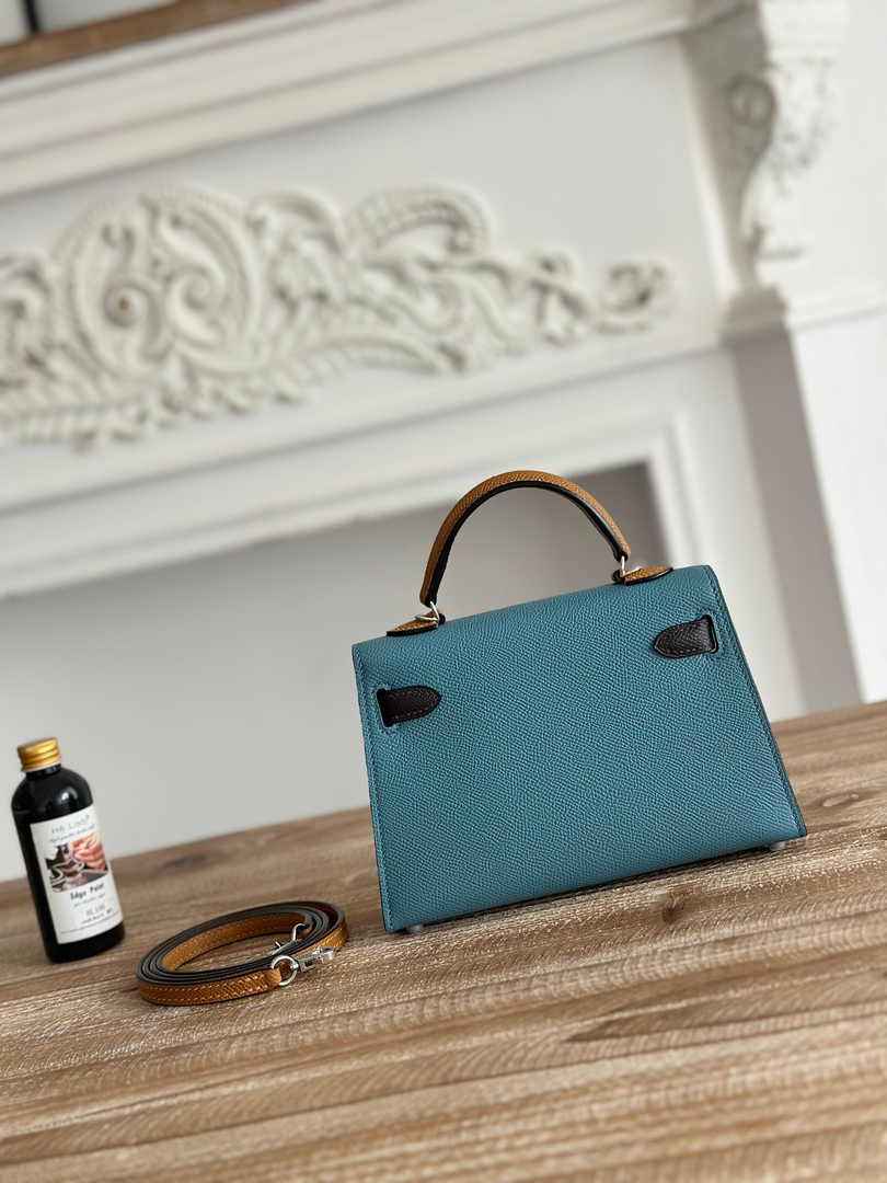 Hermes Kelly Bag 19 Blue Epsom Leather Silver H82311
