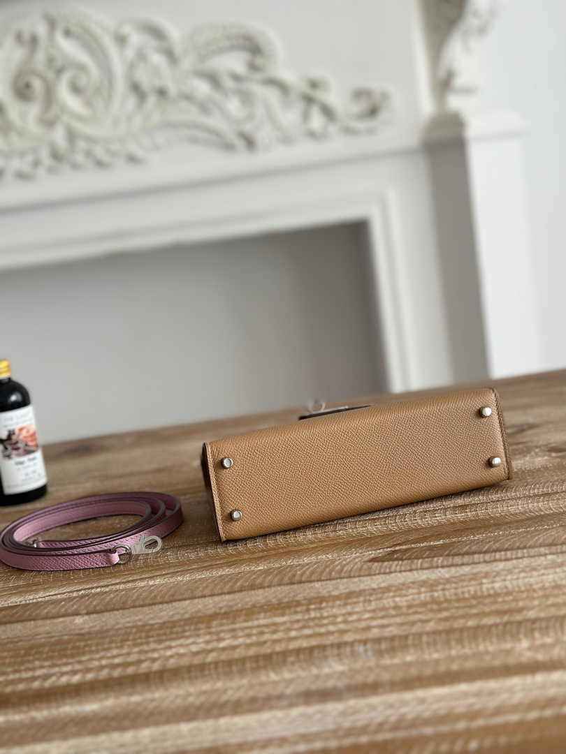 Hermes Kelly Bag 19 Apricot Epsom Leather Silver H82312