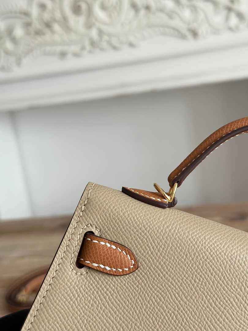 Hermes Kelly Bag 19 Light Gray Epsom Leather Gold H82317