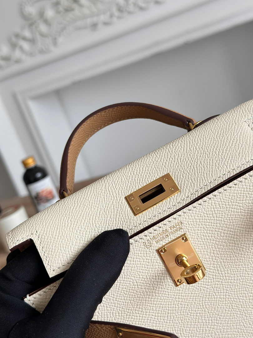 Hermes Kelly Bag 19 Beige Epsom Leather Gold H82318