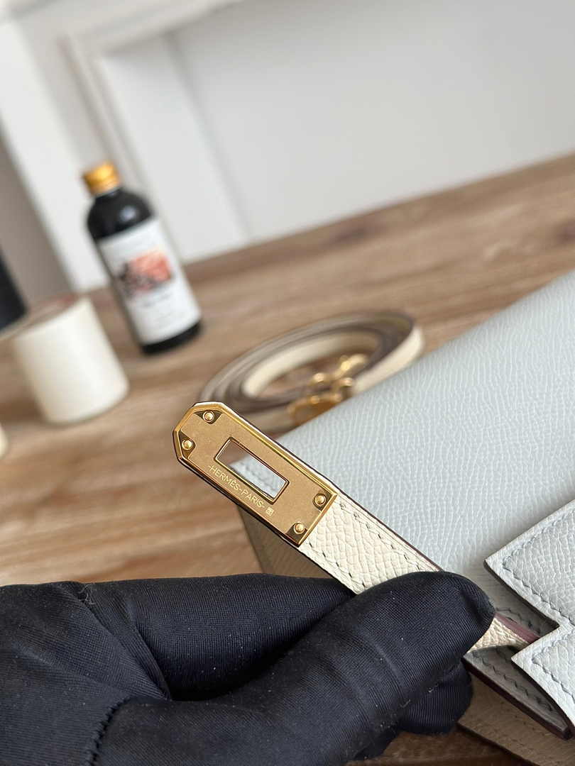 Hermes Kelly Bag 19 Epsom Leather Light Blue Gold H82321
