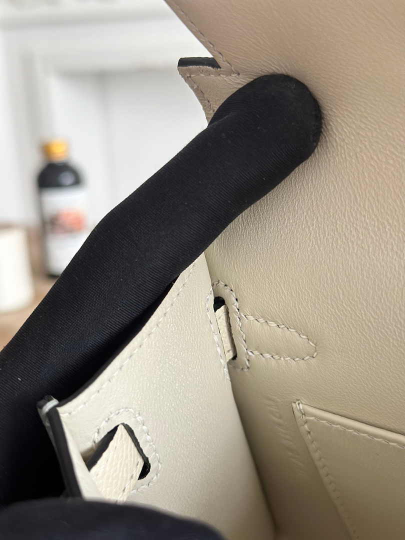 Hermes Kelly Bag 19 Epsom Leather Gray Gold H82325