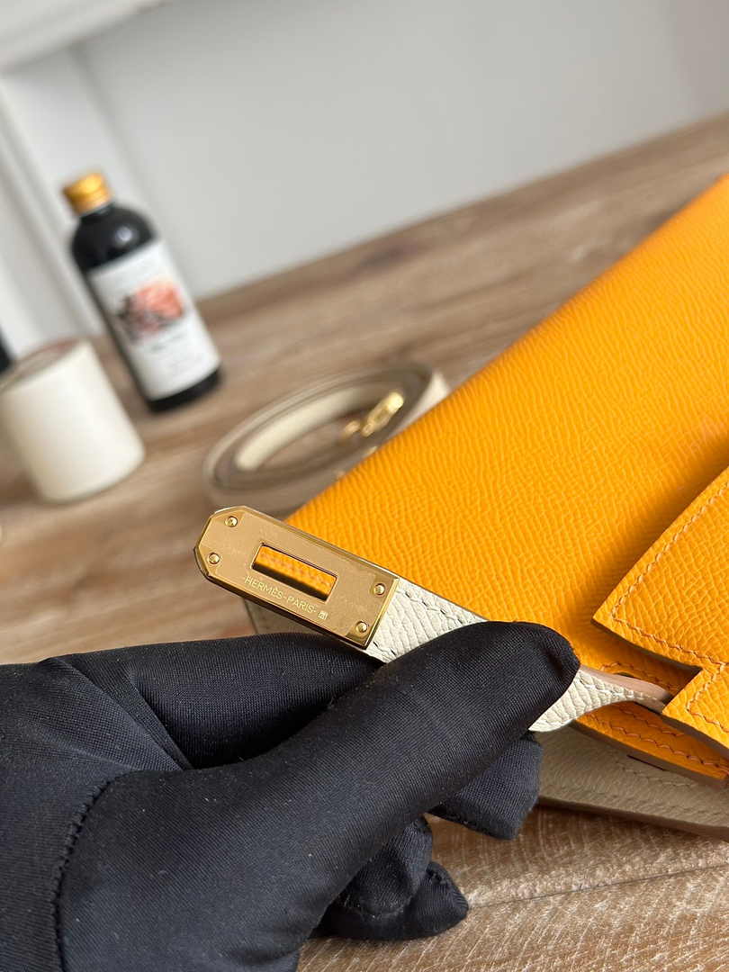 Hermes Kelly Bag 19 Epsom Leather Yellow Gold H82326