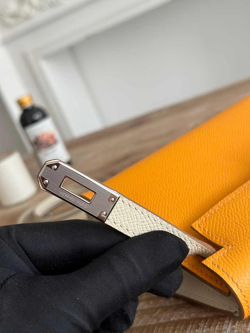 Hermes Kelly Bag 19 Epsom Leather Yellow Silver H82327