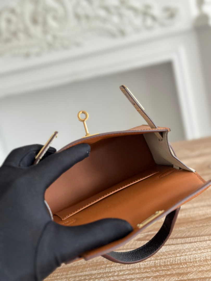 Hermes Kelly Bag 19 Epsom Leather Brown Gold H82329
