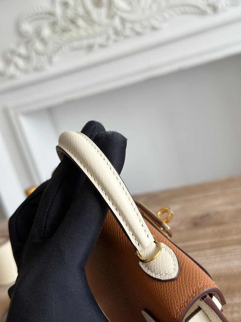 Hermes Kelly Bag 19 Epsom Leather Brown Beige Gold H82337