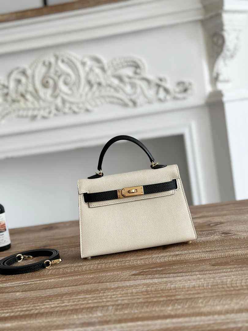 Hermes Kelly Bag 19 Epsom Leather Beige Black Gold H82341