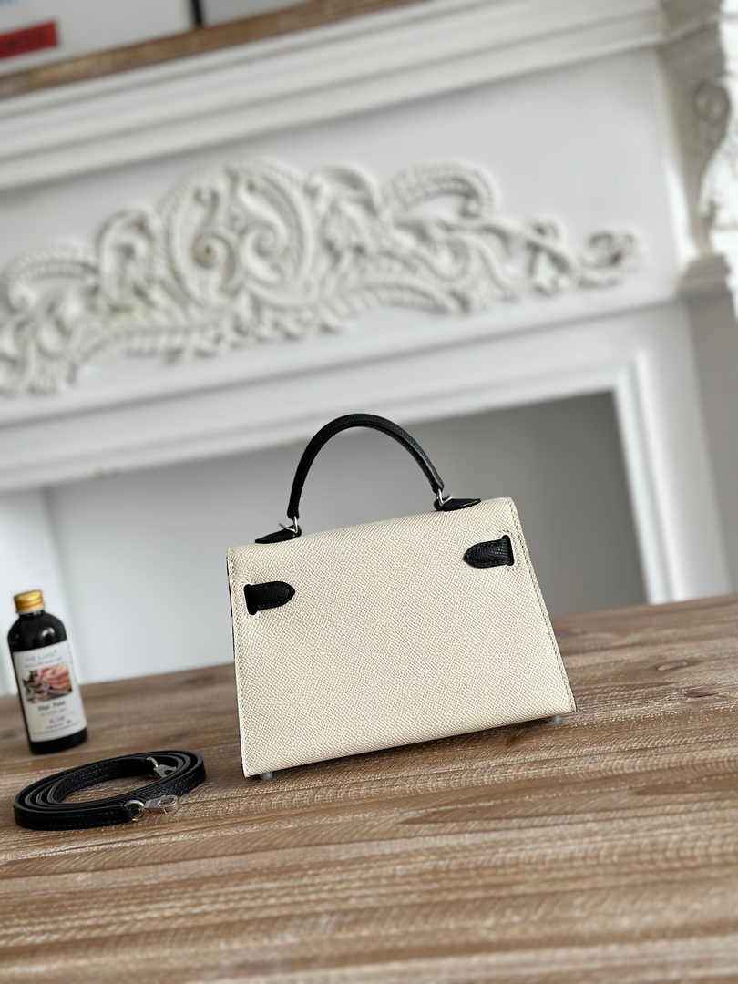 Hermes Kelly Bag 19 Epsom Leather Beige Black Silver H82340
