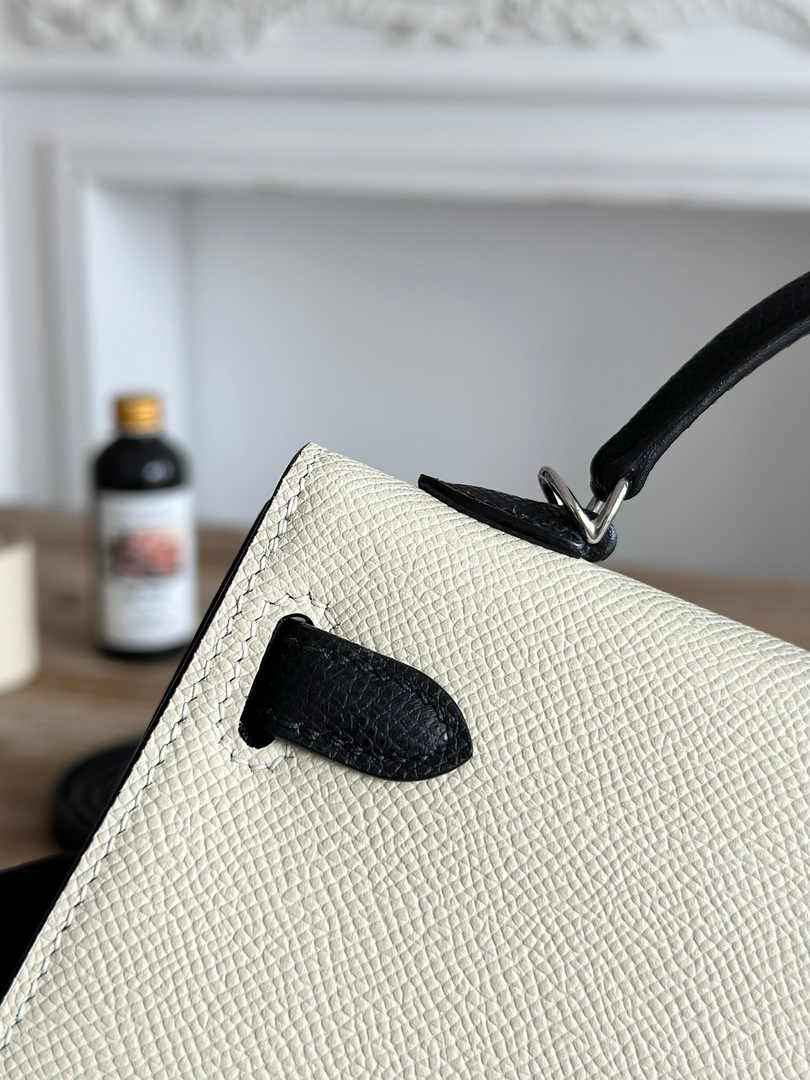 Hermes Kelly Bag 19 Epsom Leather Beige Black Silver H82340
