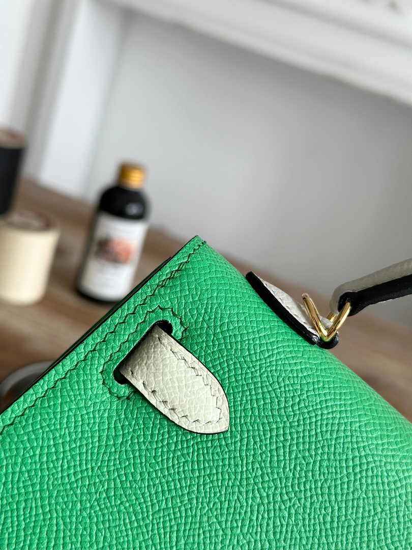 Hermes Kelly Bag 19 Epsom Leather Green Gold H82346