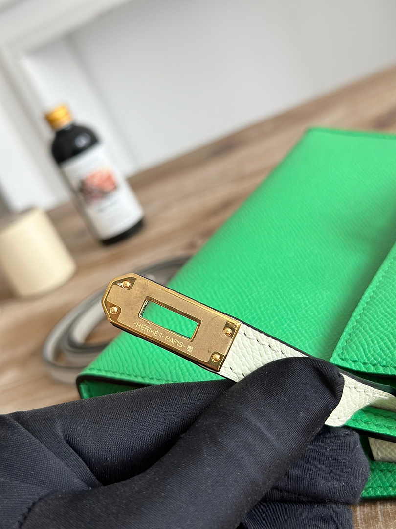 Hermes Kelly Bag 19 Epsom Leather Green Gold H82346