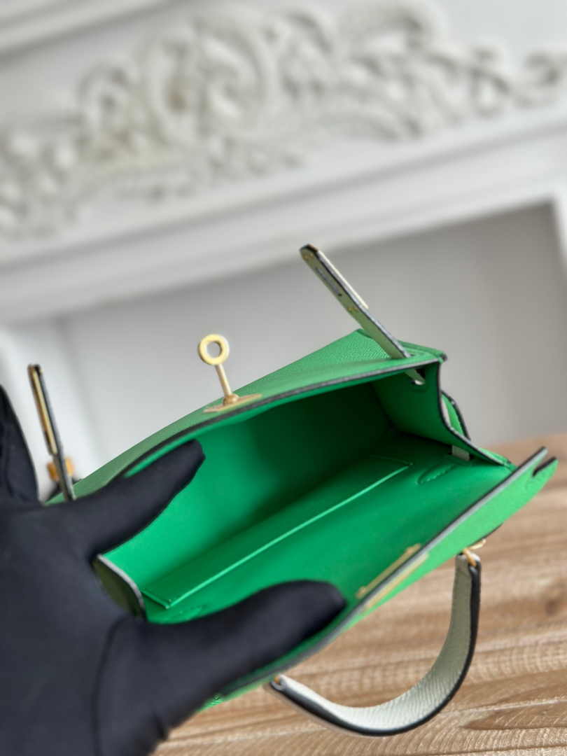 Hermes Kelly Bag 19 Epsom Leather Green Gold H82346