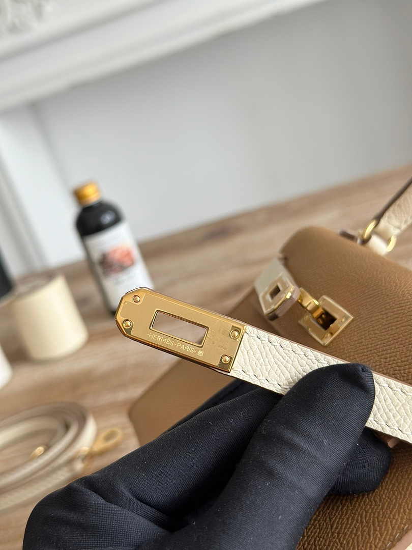 Hermes Kelly Bag 19 Epsom Leather Tan Beige Gold H82350