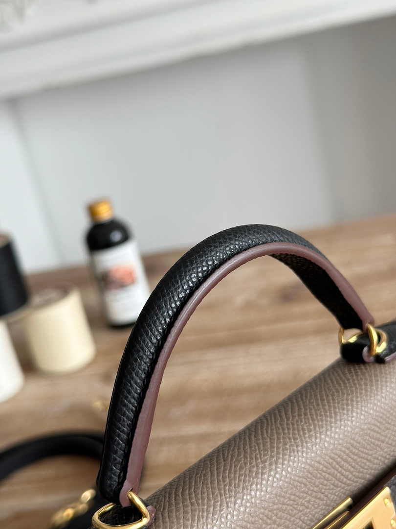 Hermes Kelly Bag 19 Epsom Leather Gray Black Gold H82356
