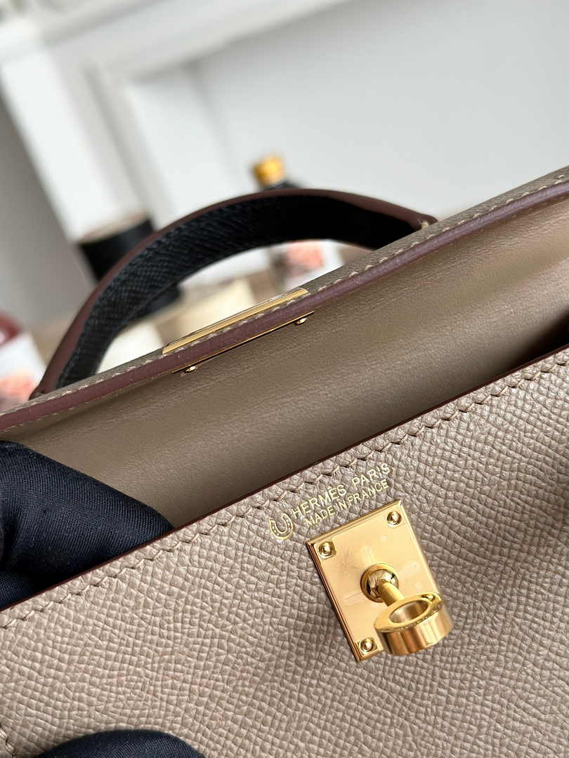 Hermes Kelly Bag 19 Epsom Leather Gray Black Gold H82356