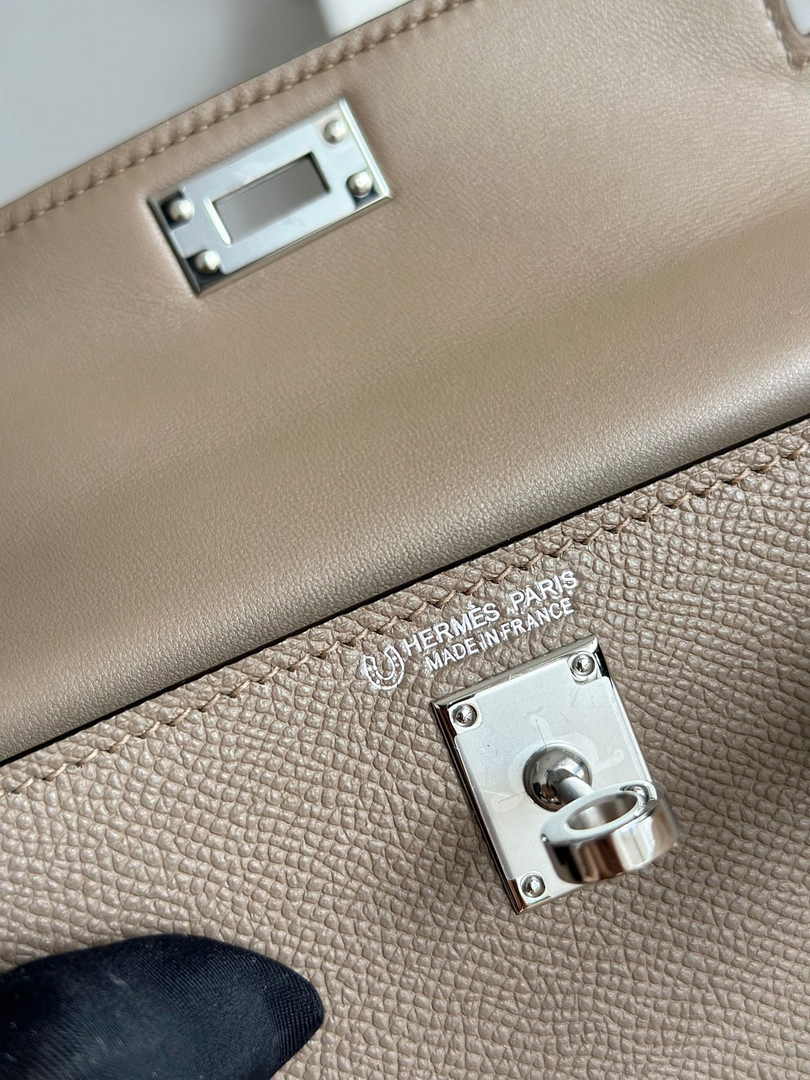 Hermes Kelly Bag 19 Epsom Leather Gray Black Silver H82358