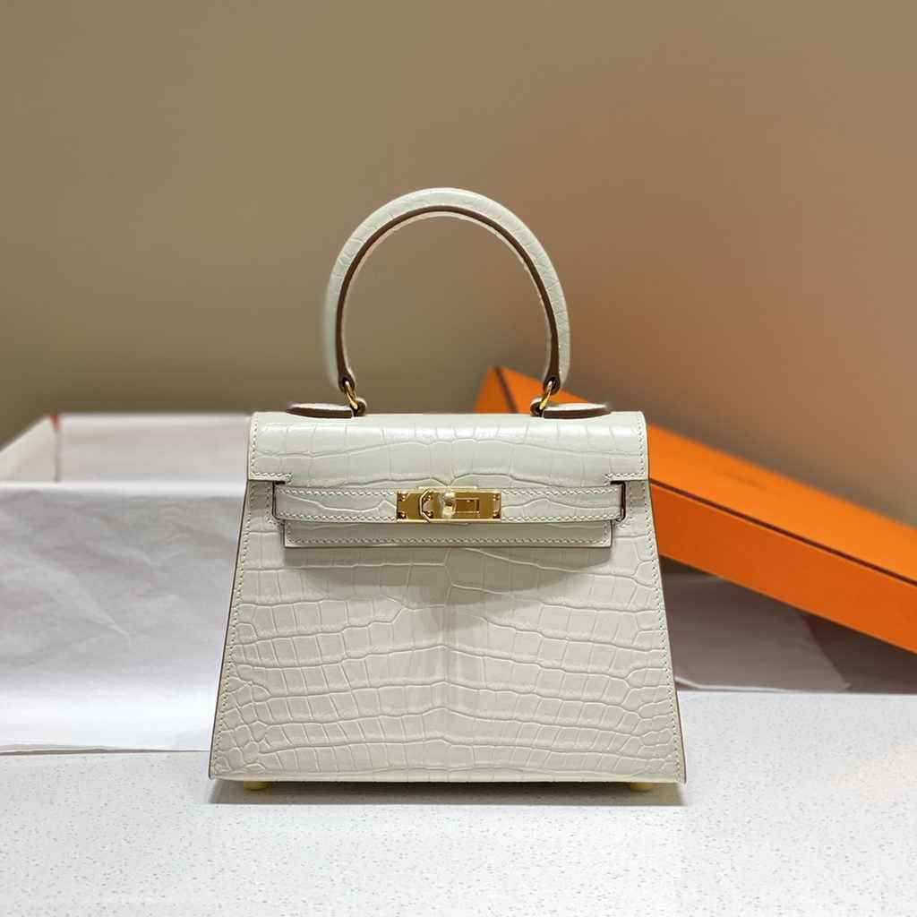Hermes Kelly Bag 20 Beige Crocodile Leather Gold Hardware H7301