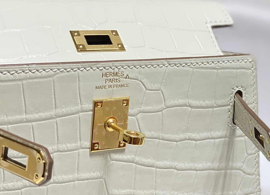 Hermes Kelly Bag 20 Beige Crocodile Leather Gold Hardware H7301