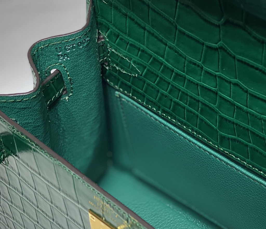 Hermes Kelly Bag 20 Green Crocodile Leather Gold Hardware H7302