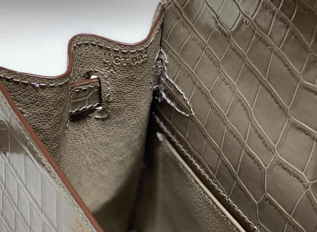 Hermes Kelly Bag 20 Gray Crocodile Leather Gold Hardware H7303