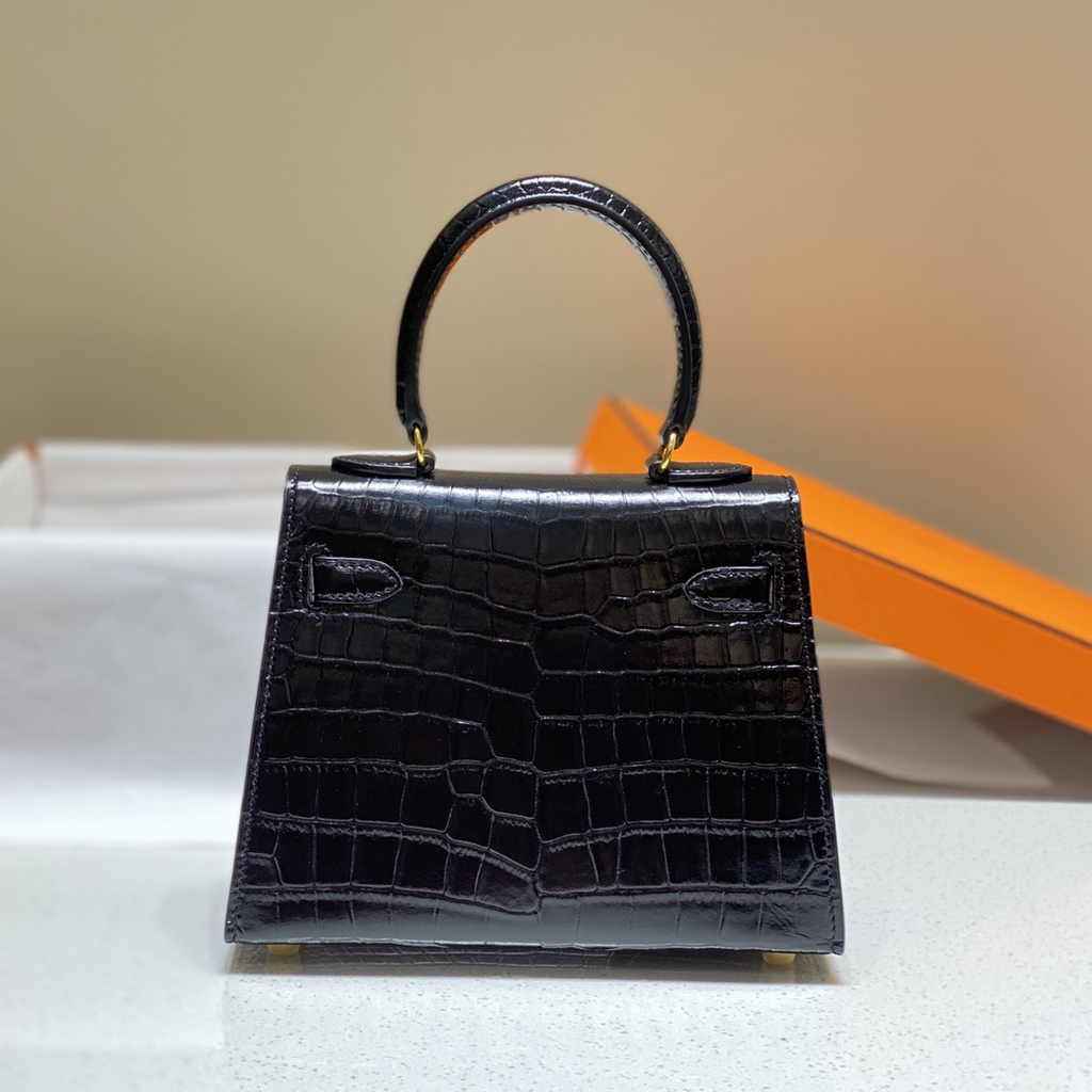 Hermes Kelly Bag 20 Black Crocodile Leather Gold Hardware H7305