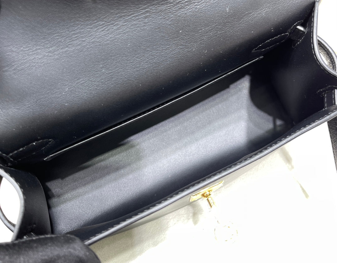 Hermes Kelly Bag 22 Black Swift Leather Gold Hardware
