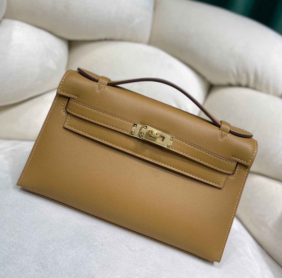 Hermes Kelly Bag 22 Camel Swift Leather Gold Hardware