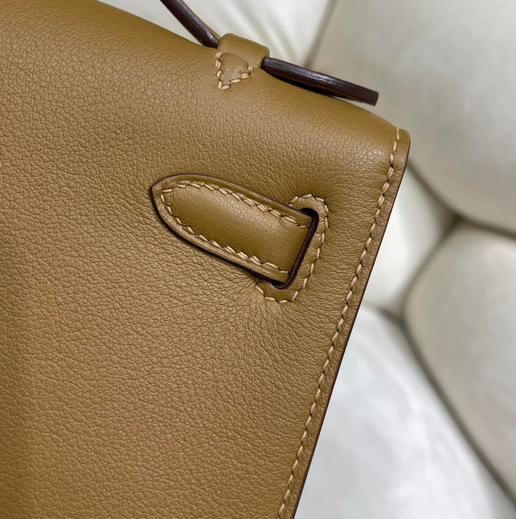 Hermes Kelly Bag 22 Camel Swift Leather Gold Hardware