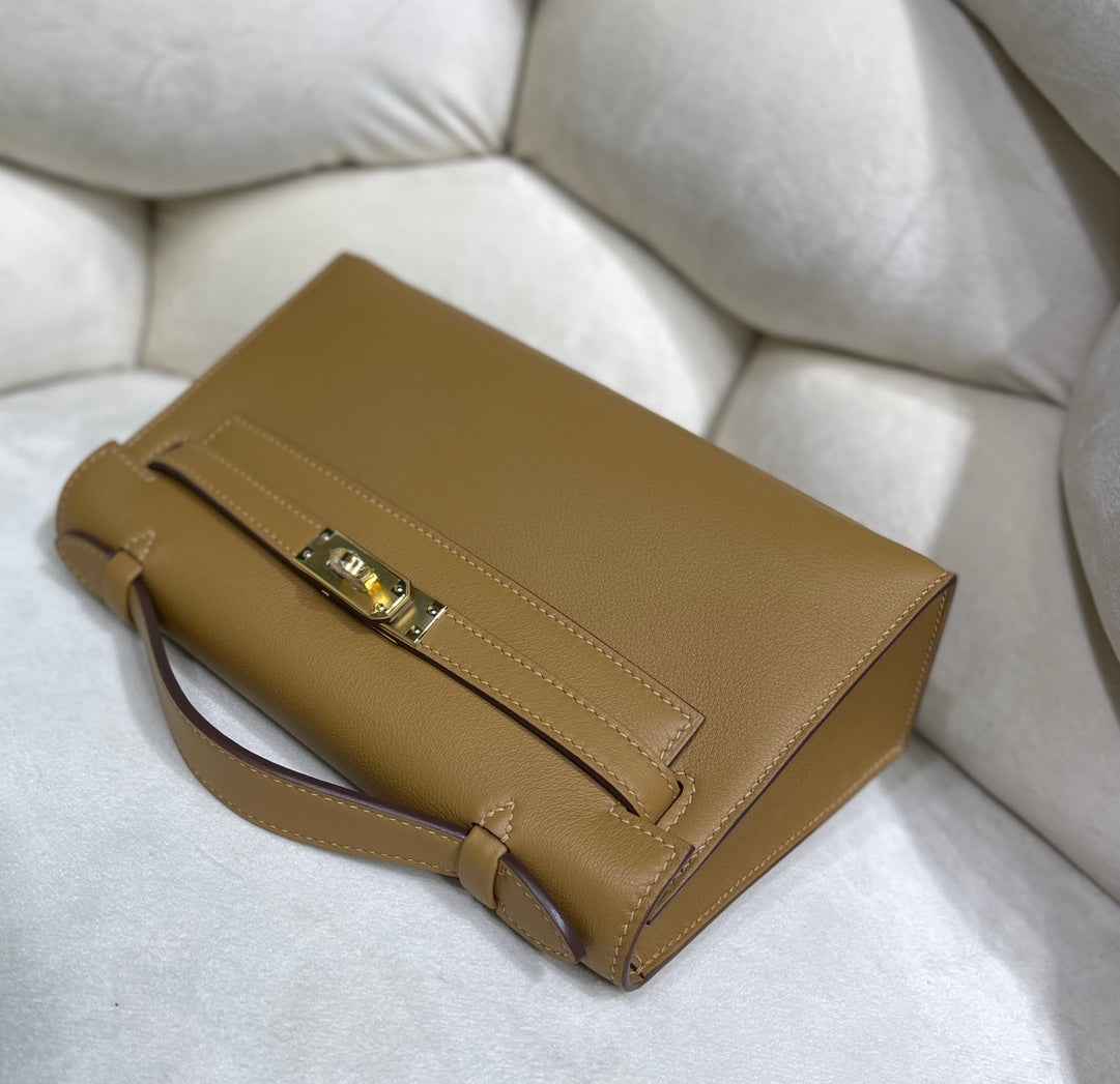 Hermes Kelly Bag 22 Camel Swift Leather Gold Hardware