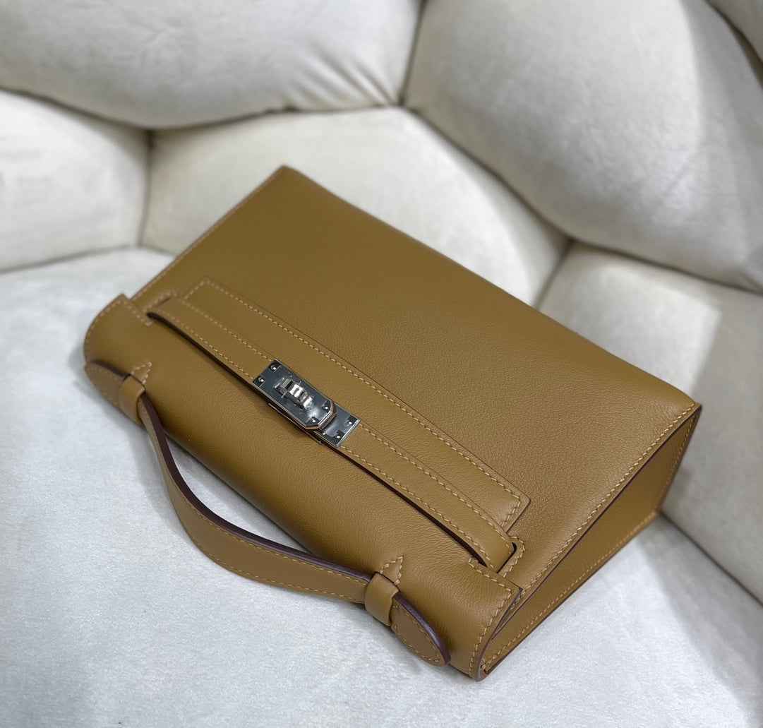 Hermes Kelly Bag 22 Camel Swift Leather Silver Hardware