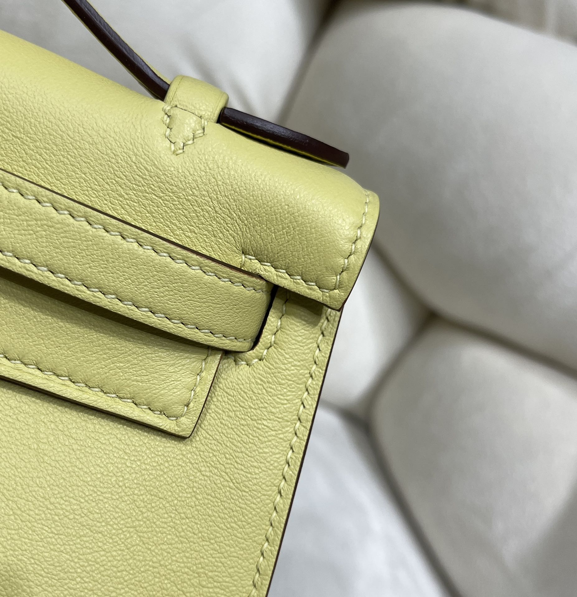 Hermes Kelly Bag 22 Lemon Swift Leather Gold Hardware