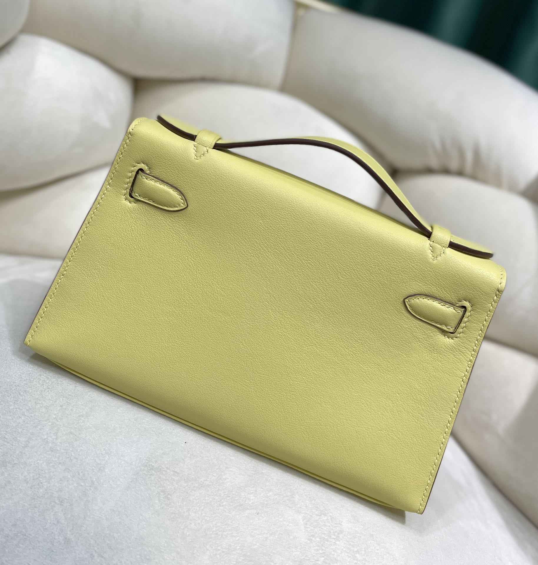 Hermes Kelly Bag 22 Lemon Swift Leather Gold Hardware