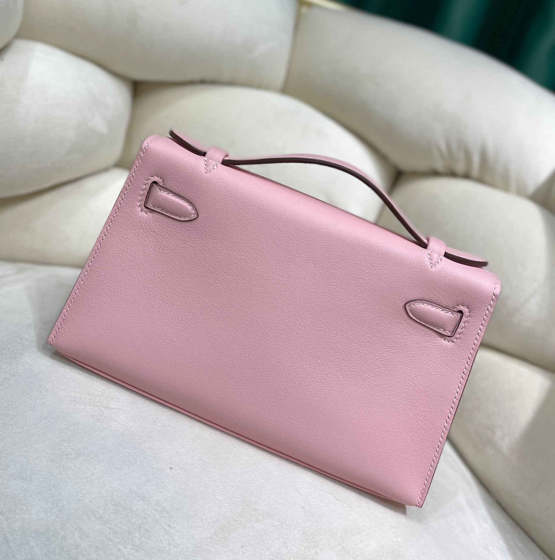 Hermes Kelly Bag 22 Pink Swift Leather Gold Hardware