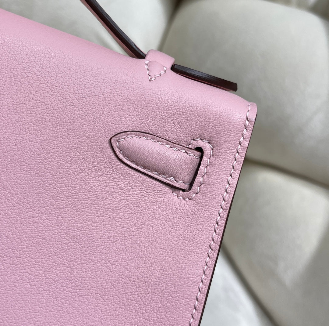 Hermes Kelly Bag 22 Pink Swift Leather Gold Hardware