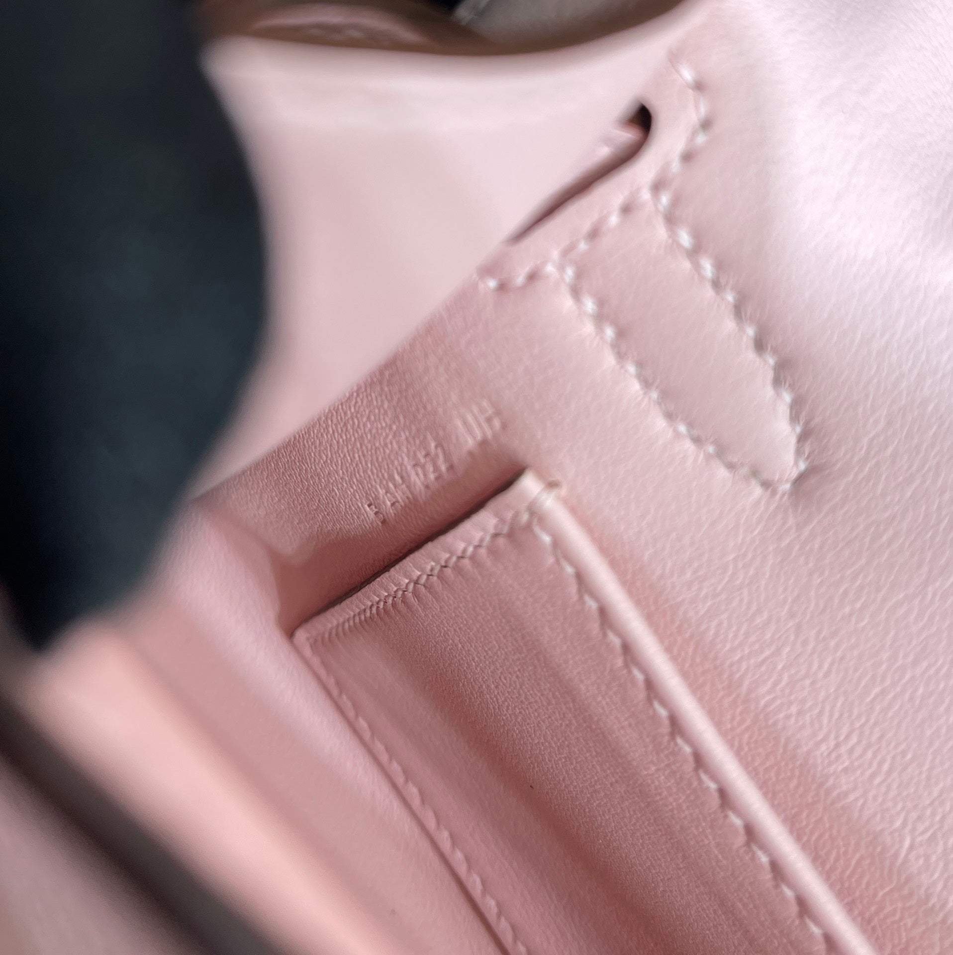Hermes Kelly Bag 22 Pink Swift Leather Gold Hardware