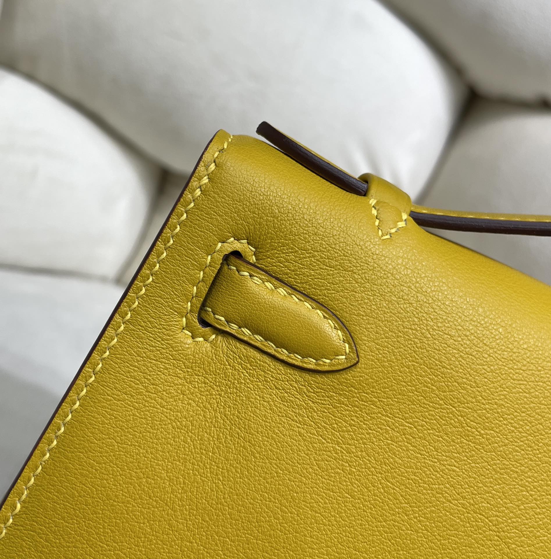 Hermes Kelly Bag 22 Yellow Swift Leather Gold Hardware