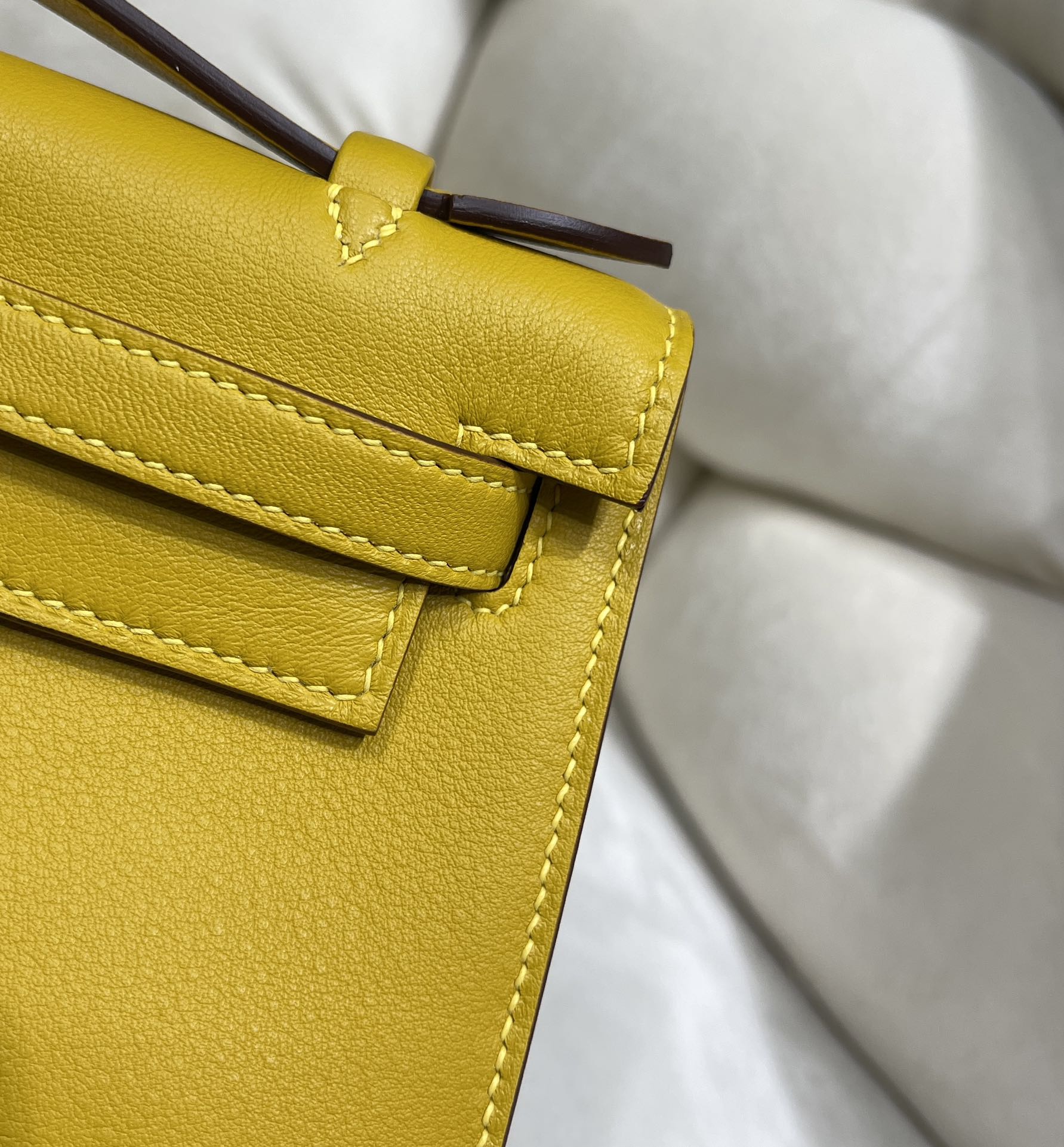 Hermes Kelly Bag 22 Yellow Swift Leather Silver Hardware