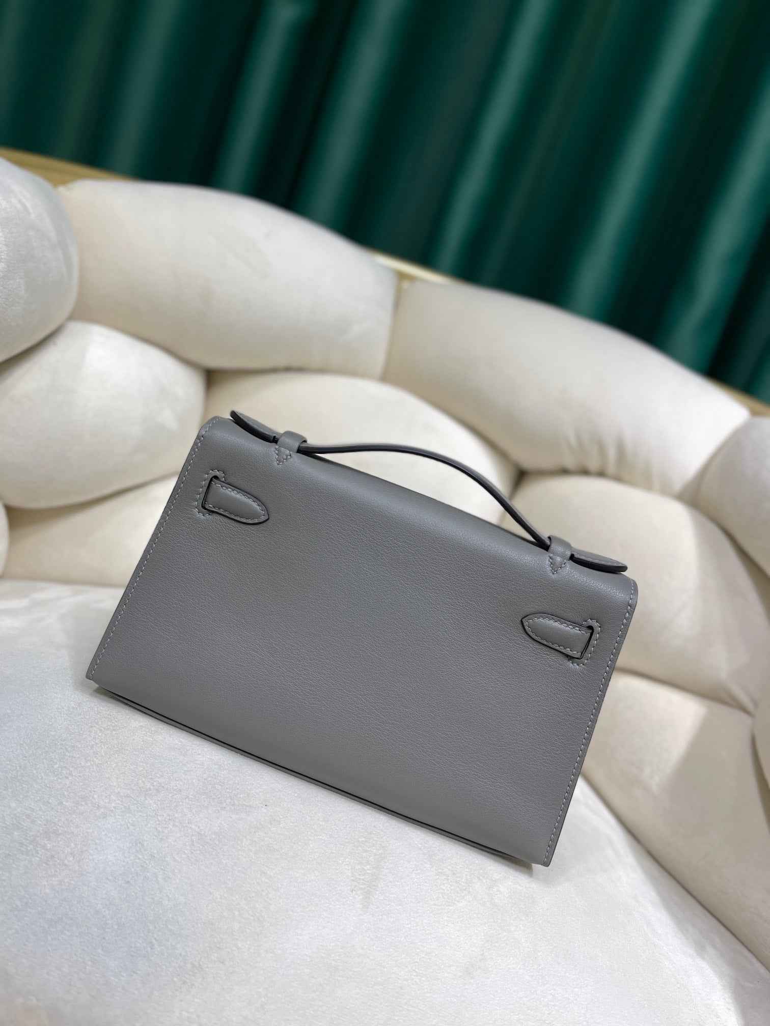 Hermes Kelly Bag 22 Gray Swift Leather Silver Hardware