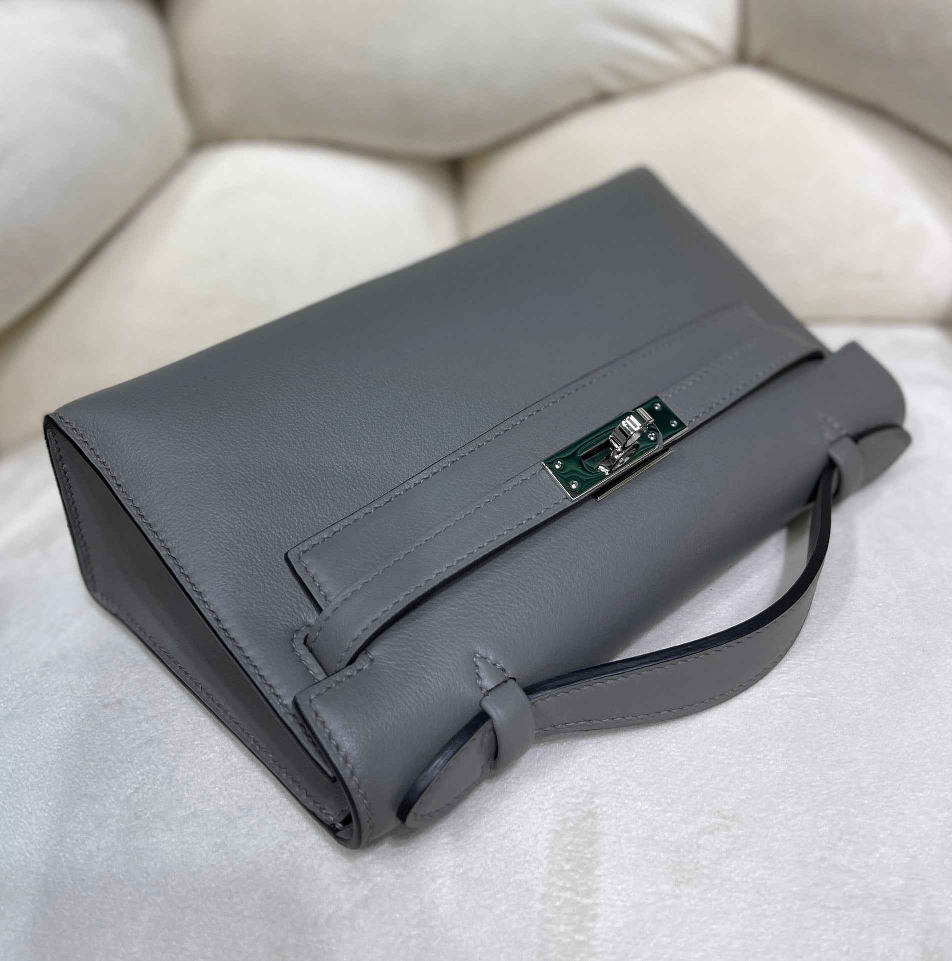Hermes Kelly Bag 22 Gray Swift Leather Silver Hardware