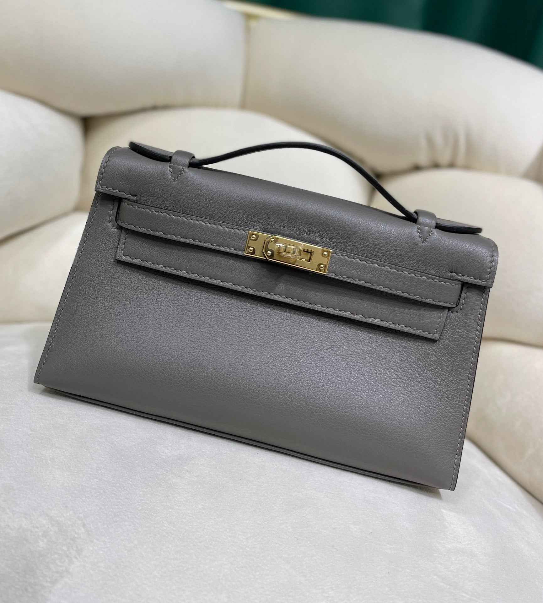 Hermes Kelly Bag 22 Dark Gray Swift Leather Gold Hardware